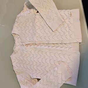 Cute Chloé girl sweater